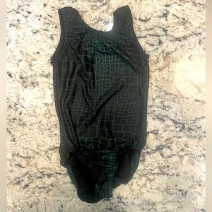 🩰 Girls 1 piece dance wear Leo